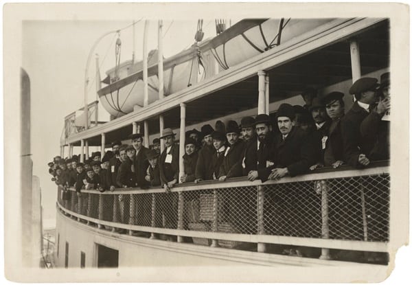 Amerika-Einwanderer - sie kamen in Ellis Island oder Castle Garden an