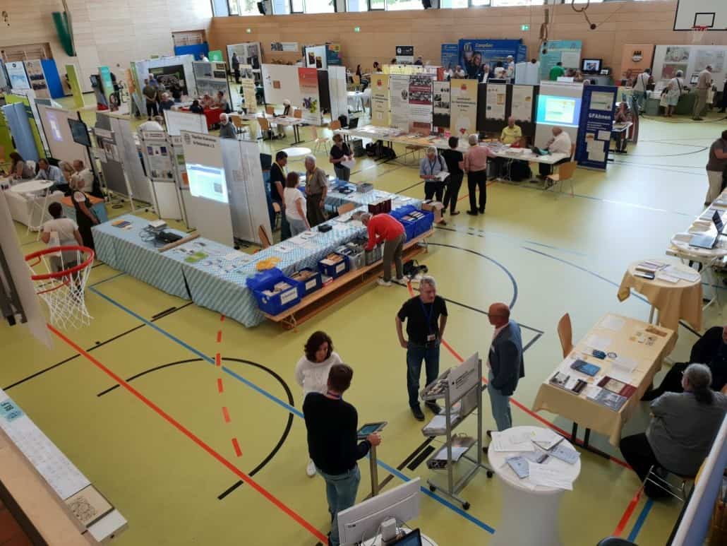 Die Ausstellungshalle beim 72. Deutschen Genealogentag in Tapfheim