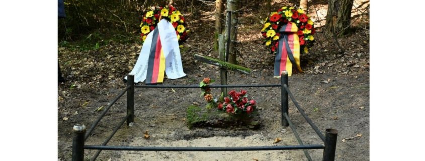 Grablage vor der symbolischen Ausbettung des einmillionsten Toten bei Kelme Litauen. Foto: VDK/Uwe Zucchi